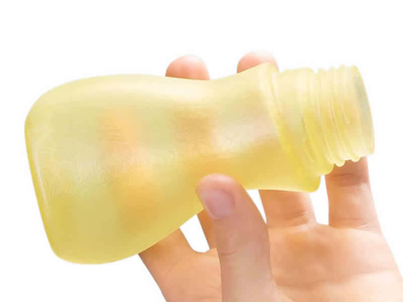 color_bottle_yt_with_man